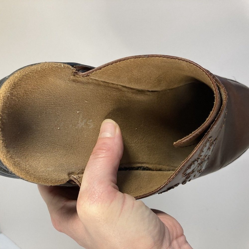 Womens Brown Clarks Slip On Sandals Clogs Size 8 Floral Pattern - Picture 8 of 10